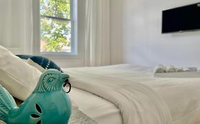 Chambre Lumineuse Et Confortable