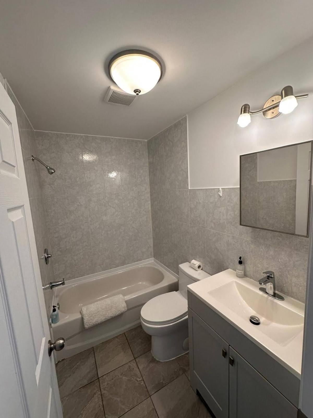 Chambre Lumineuse Et Confortable Montreal Exterior photo
